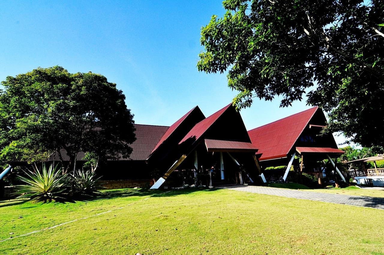 Boffo Resort Calayugan Norte Bagian luar foto